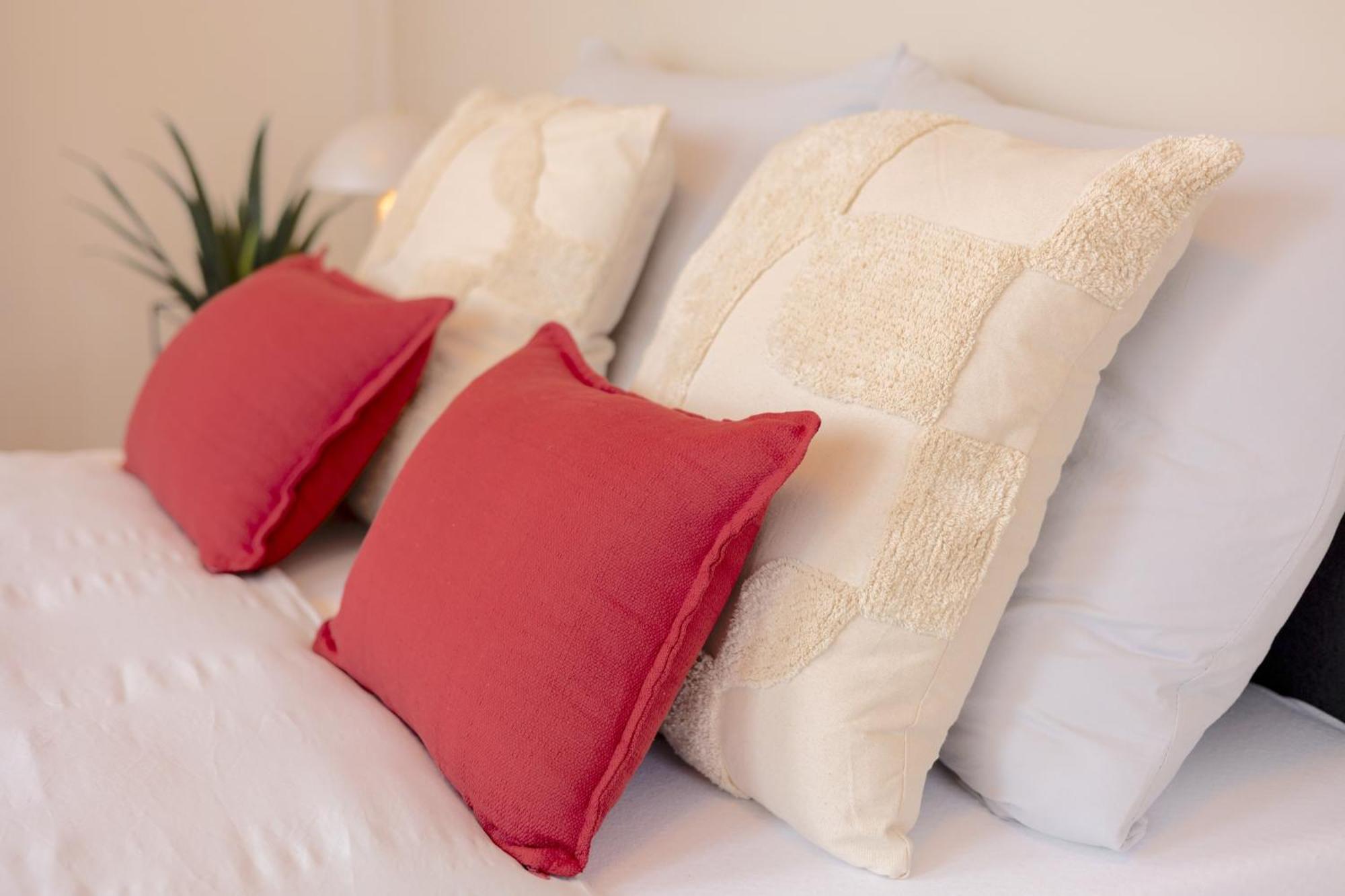 Bright 2Br - 5Th Floor, Balcony, Free Parking By Gravity Prague Apartment Bagian luar foto