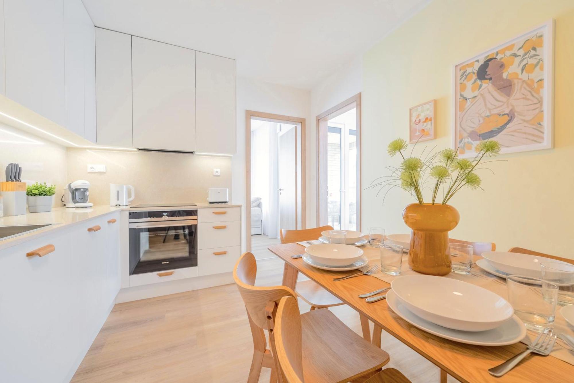 Bright 2Br - 5Th Floor, Balcony, Free Parking By Gravity Prague Apartment Bagian luar foto