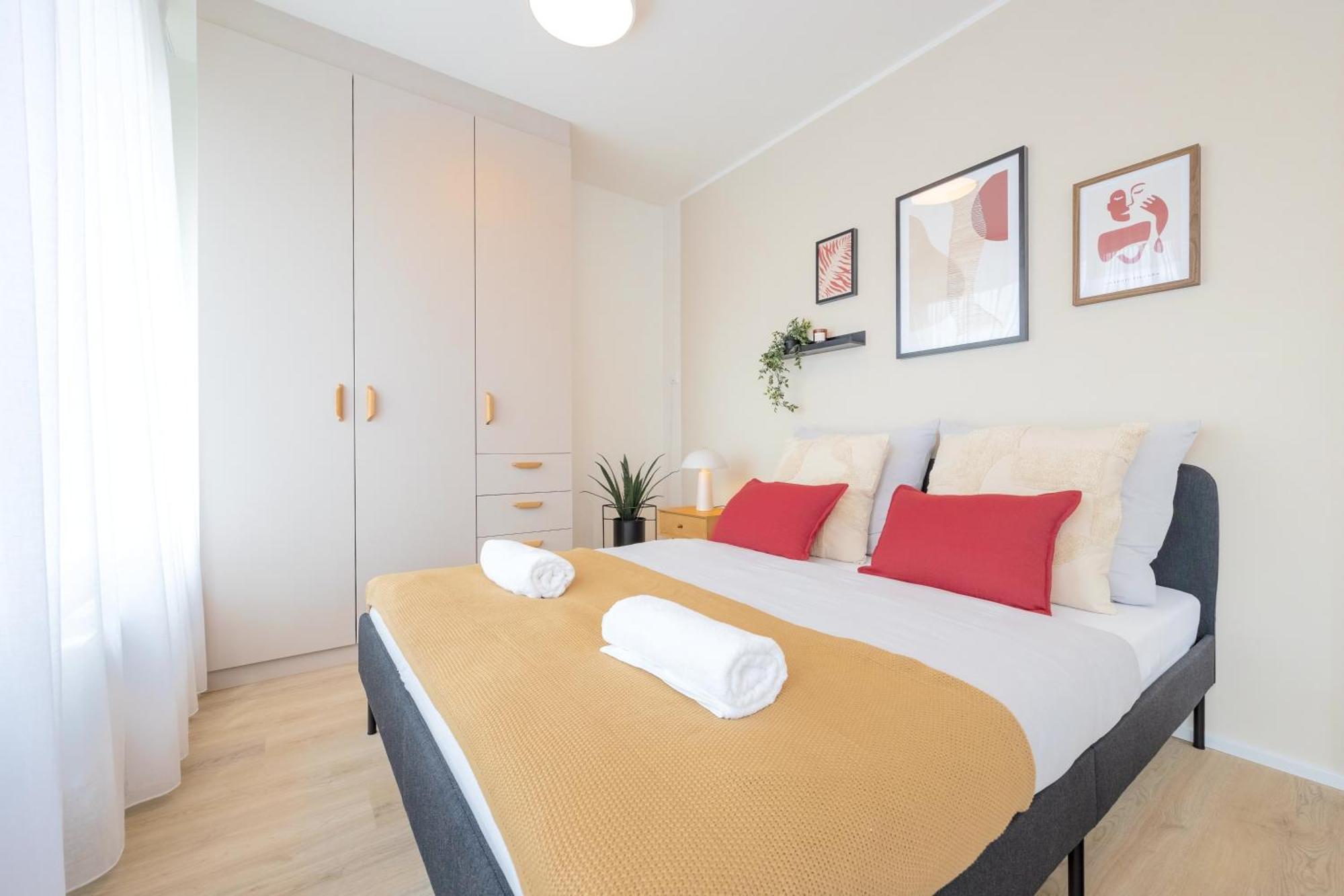 Bright 2Br - 5Th Floor, Balcony, Free Parking By Gravity Prague Apartment Bagian luar foto