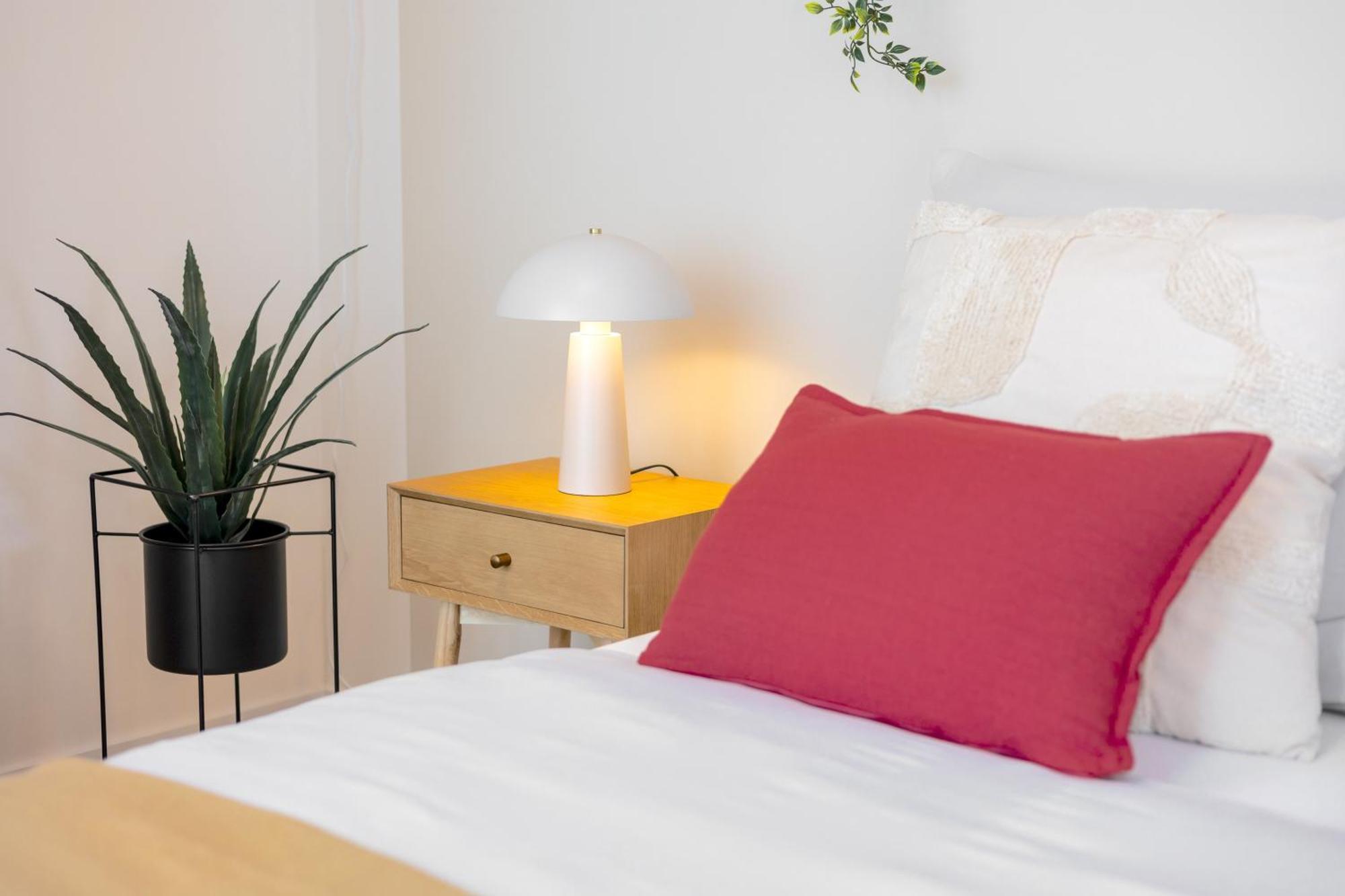 Bright 2Br - 5Th Floor, Balcony, Free Parking By Gravity Prague Apartment Bagian luar foto